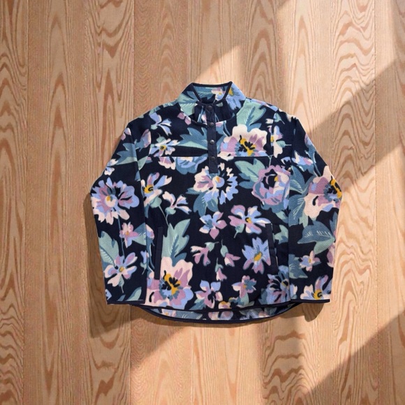 Vera Bradley Sweaters - Vera Bradley Women's Snap Collar Fleece Pullover Sweatshirt Size Medium